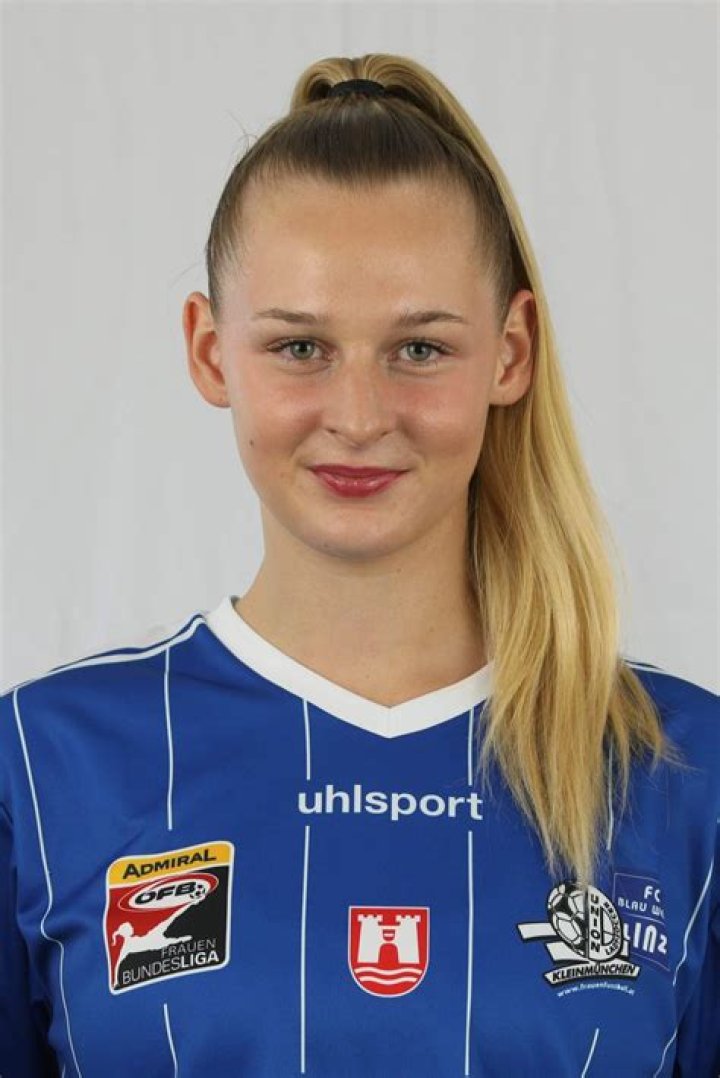 A Deeper Look At Nadine Drescher