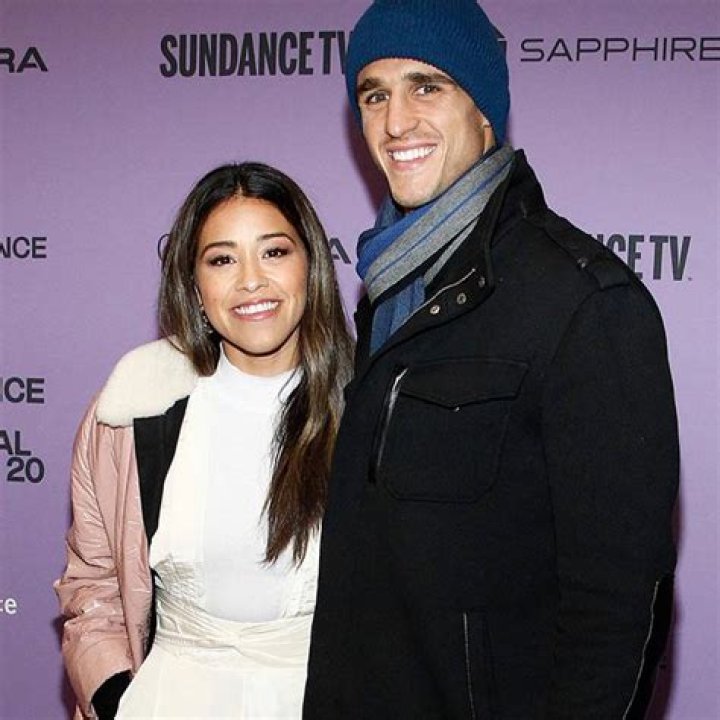 Gina Rodriguez Relationships