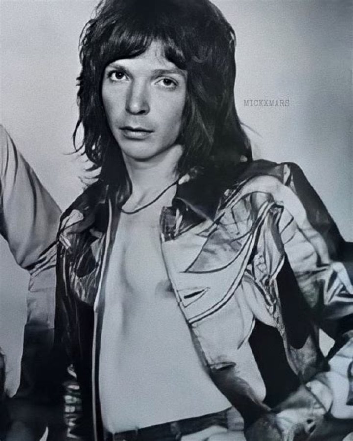 How Tall Is Mick Mars?