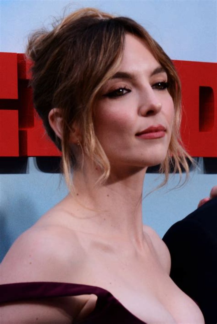 Jodie Comer's Stunning Body: A Tribute To Natural Beauty