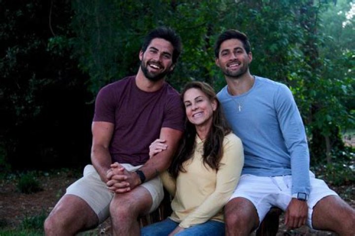 Scoop On Tyla Ochoa And Sam Hartman