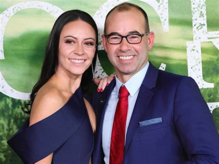 The Essential Guide To Murr's Wife