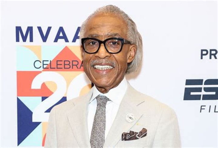 Unveiling The Enigma: Al Sharpton's Height Revealed