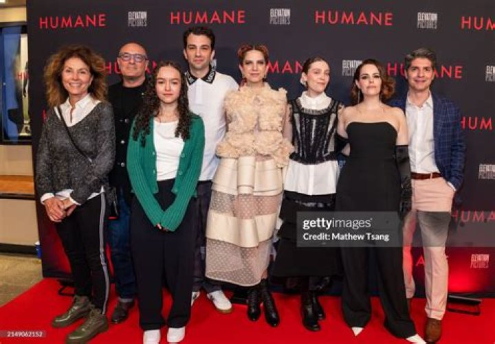 Unveiling The Enigmatic "Sirena Gulamgaus Age": A Journey Of Discovery