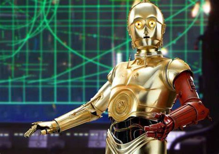 Why is c3po's arm red?